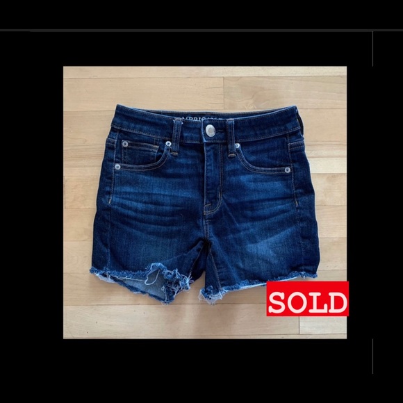 ❗️SALE❗️AEO - Jean shorts - Picture 1 of 3